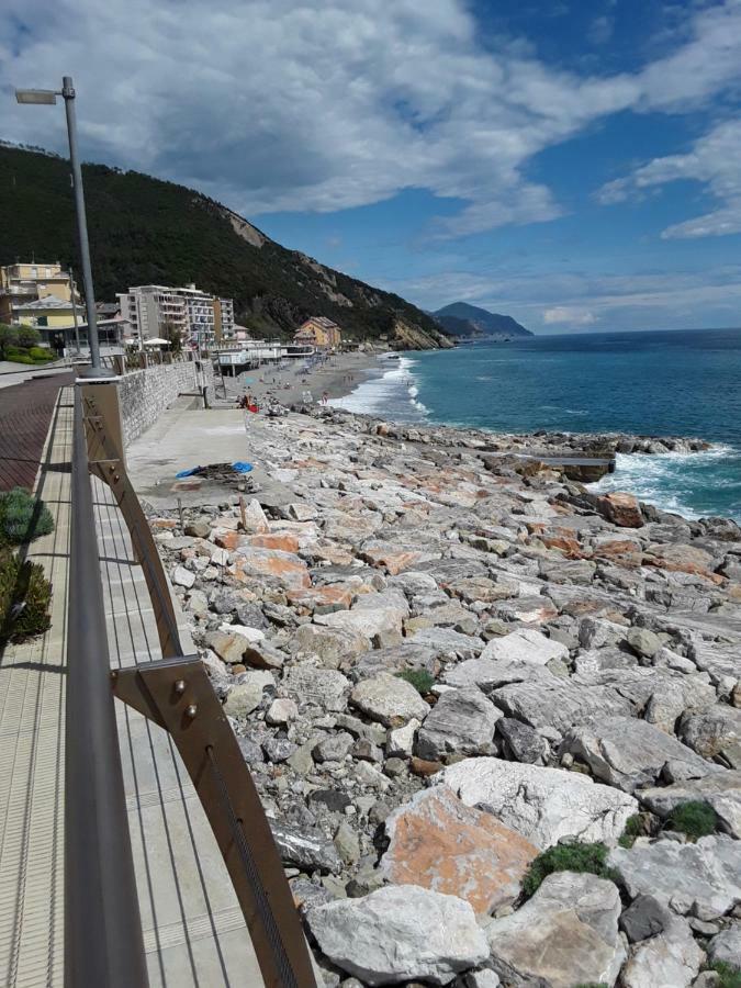 Olgatan Appartement Deiva Marina Buitenkant foto